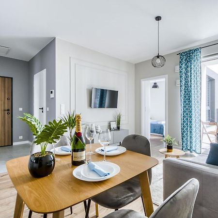Warsaw Inside Airport & Business Premium Apartment Bagian luar foto