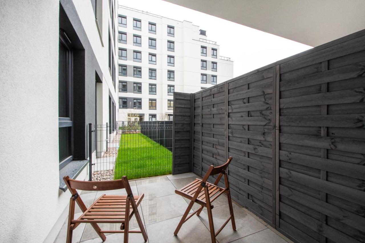 Warsaw Inside Airport & Business Premium Apartment Bagian luar foto